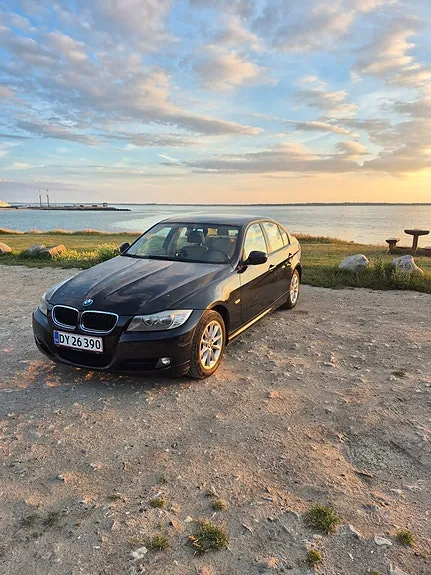 BMW 320I 2008 photo 4