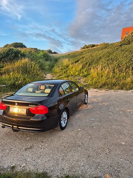 BMW 320I 2008 photo 2