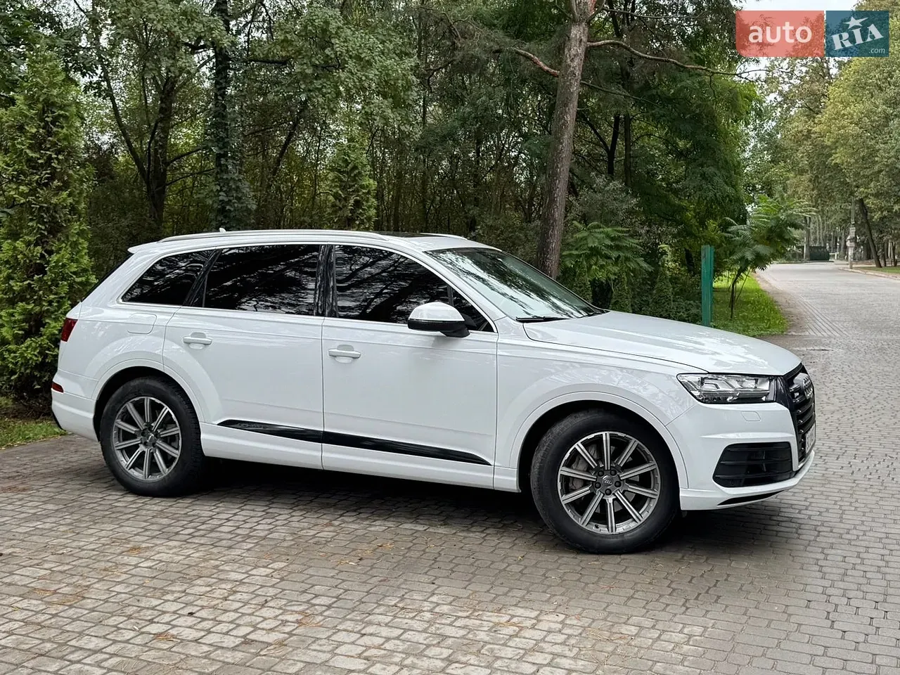 Audi Q7 2017 photo 4