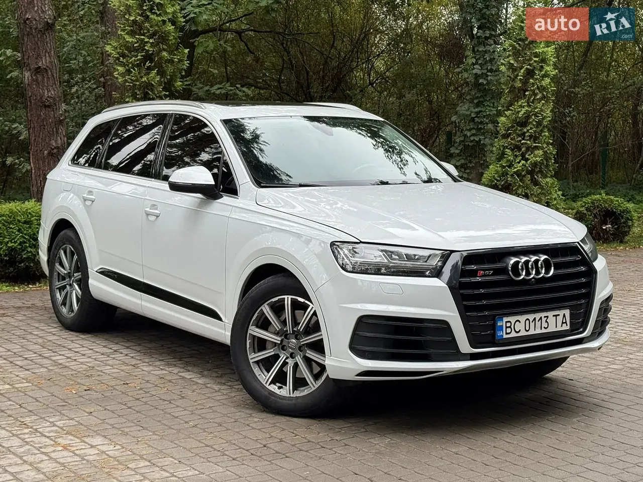 Audi Q7 2017 photo 2