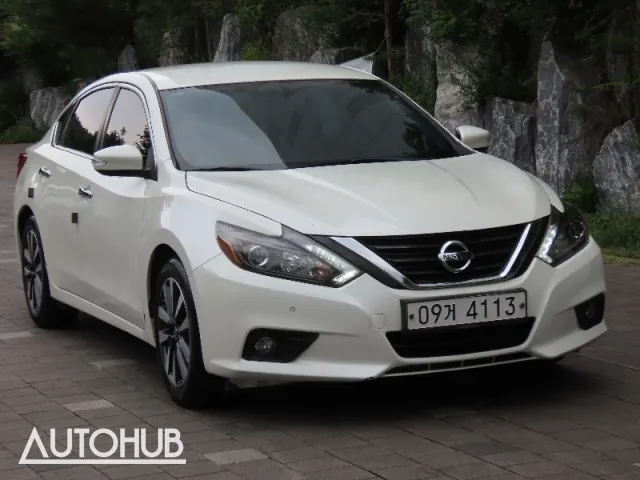 Nissan Altima 2017 photo 2
