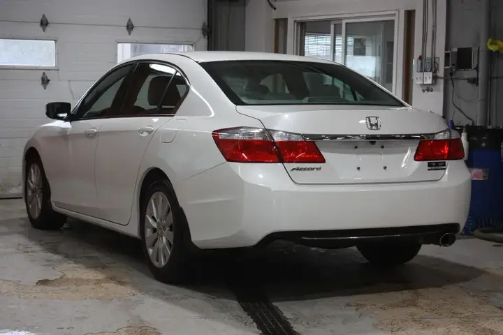 Honda Accord 2015 photo 4