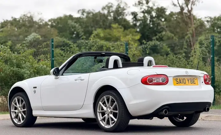 Mazda Mx-5 2010 photo 5