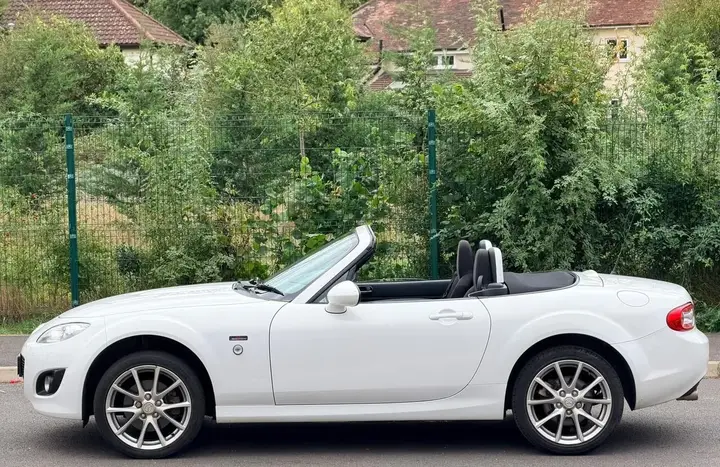Mazda Mx-5 2010 photo 2