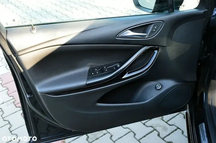 Opel Astra 2016 photo 5