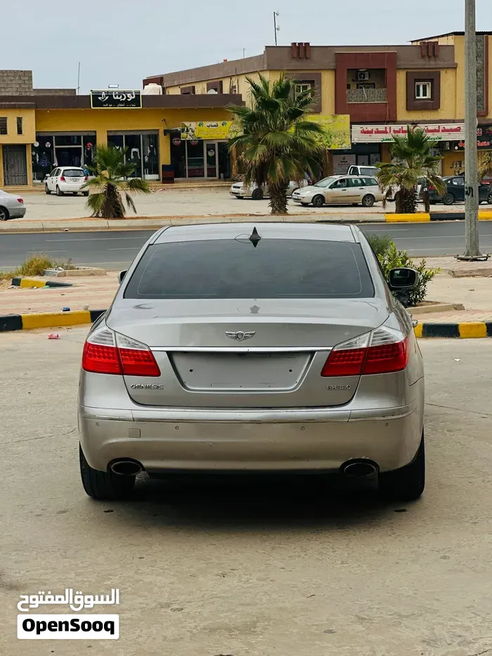 Genesis G80 2009 photo 3
