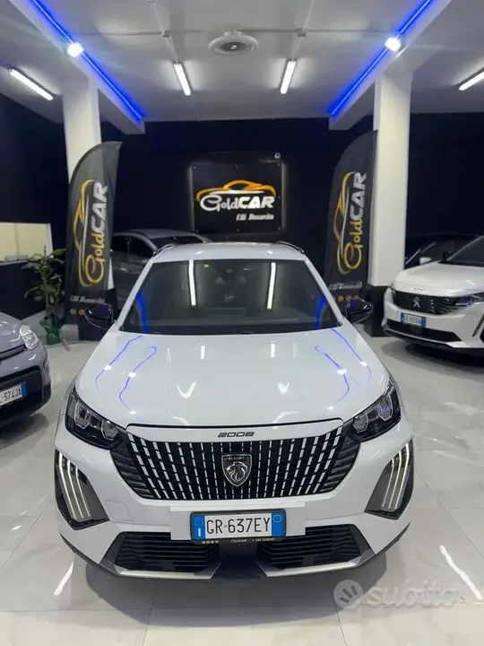 Peugeot 2008 2023 photo 2