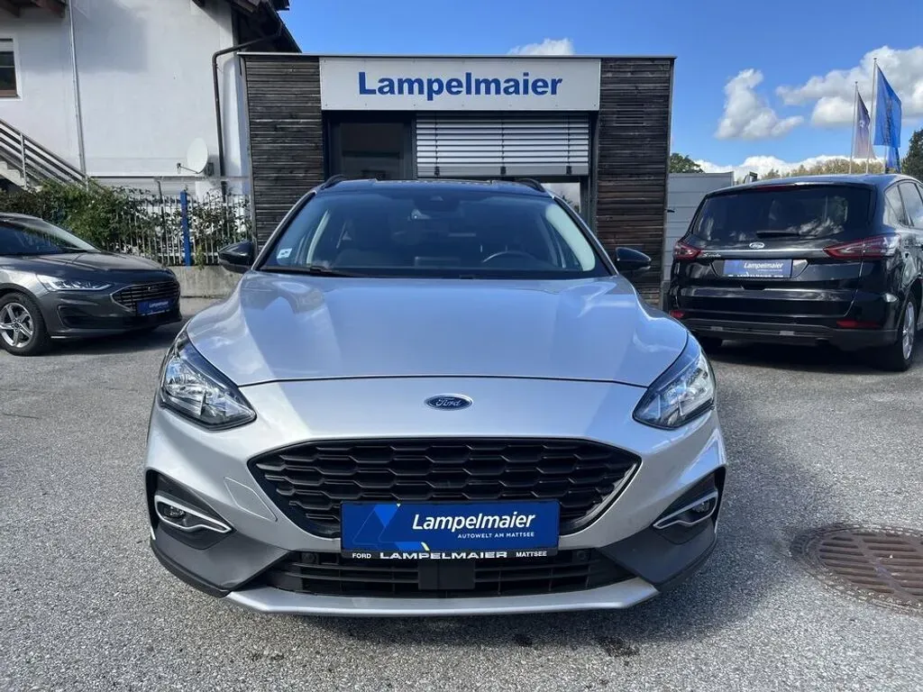 Ford Focus 2020 photo 2