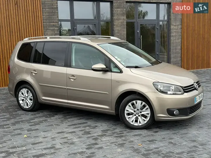 Volkswagen Touran 2014 photo 5