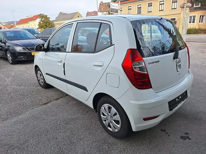 Hyundai I10 2011 photo 3