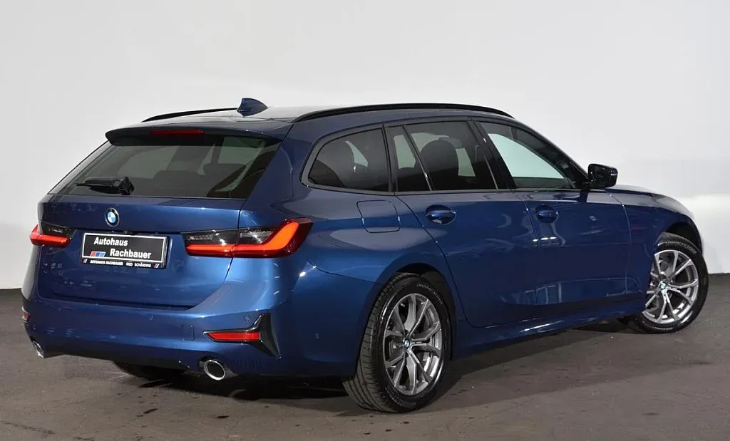 BMW 3 Series 2021 photo 2