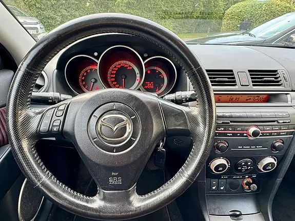 Mazda 3 2004 photo 4