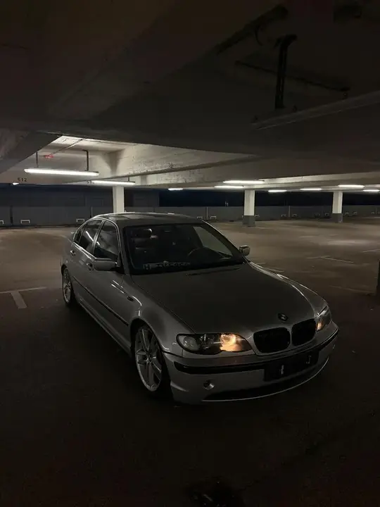 BMW 320I