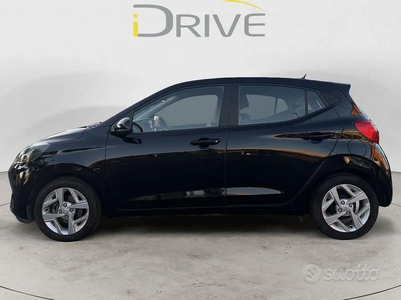 Hyundai I10 2022 photo 2