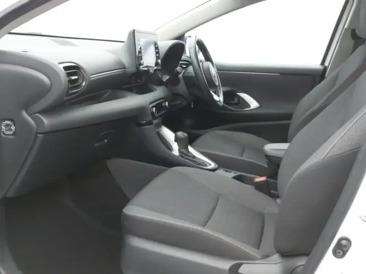 Toyota Yaris 2023 photo 5