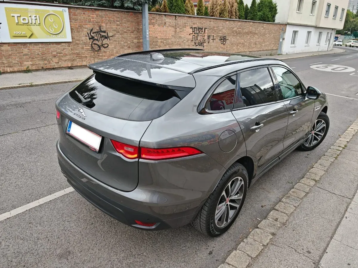 Jaguar F-Pace 2016 photo 3