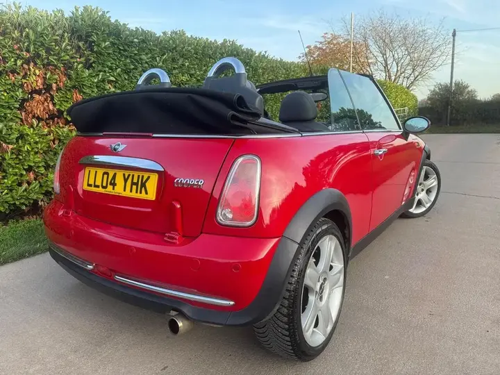 Mini Convertible 2004 photo 5