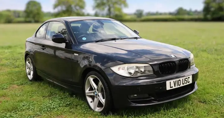 BMW 1 Series 2010 photo 2