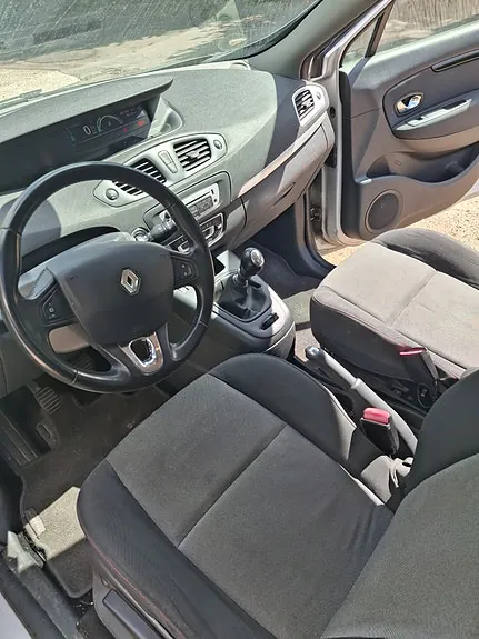 Renault Scenic Iii 2014 photo 3