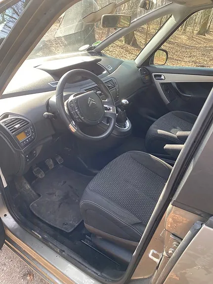 Citroen Grand C4 Picasso 2009 photo 5
