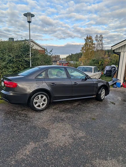 Audi A4 2009 photo 3