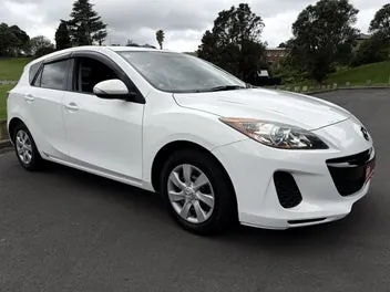 Mazda Axela 2012 photo 3
