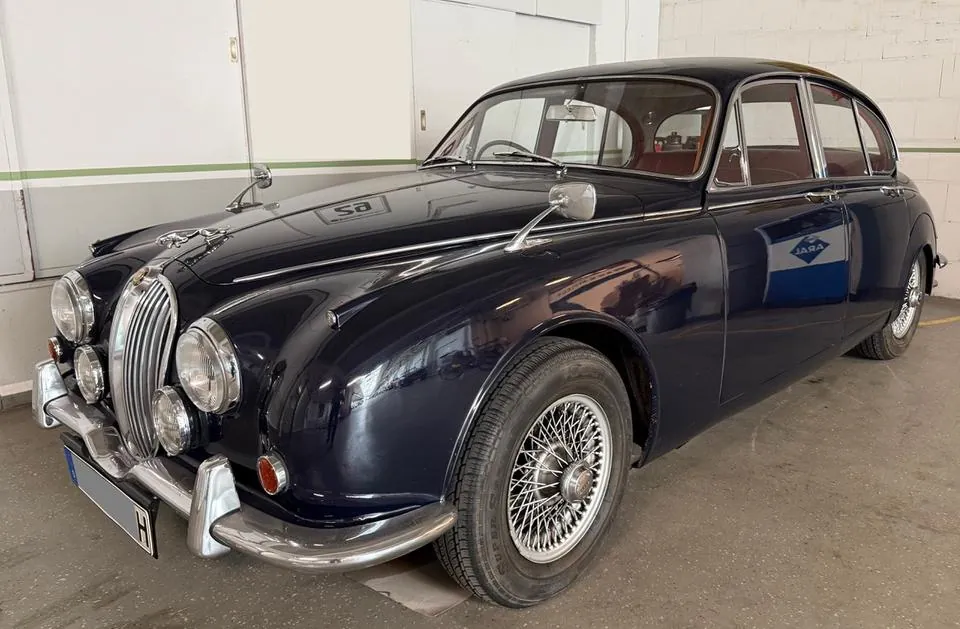 Jaguar 240