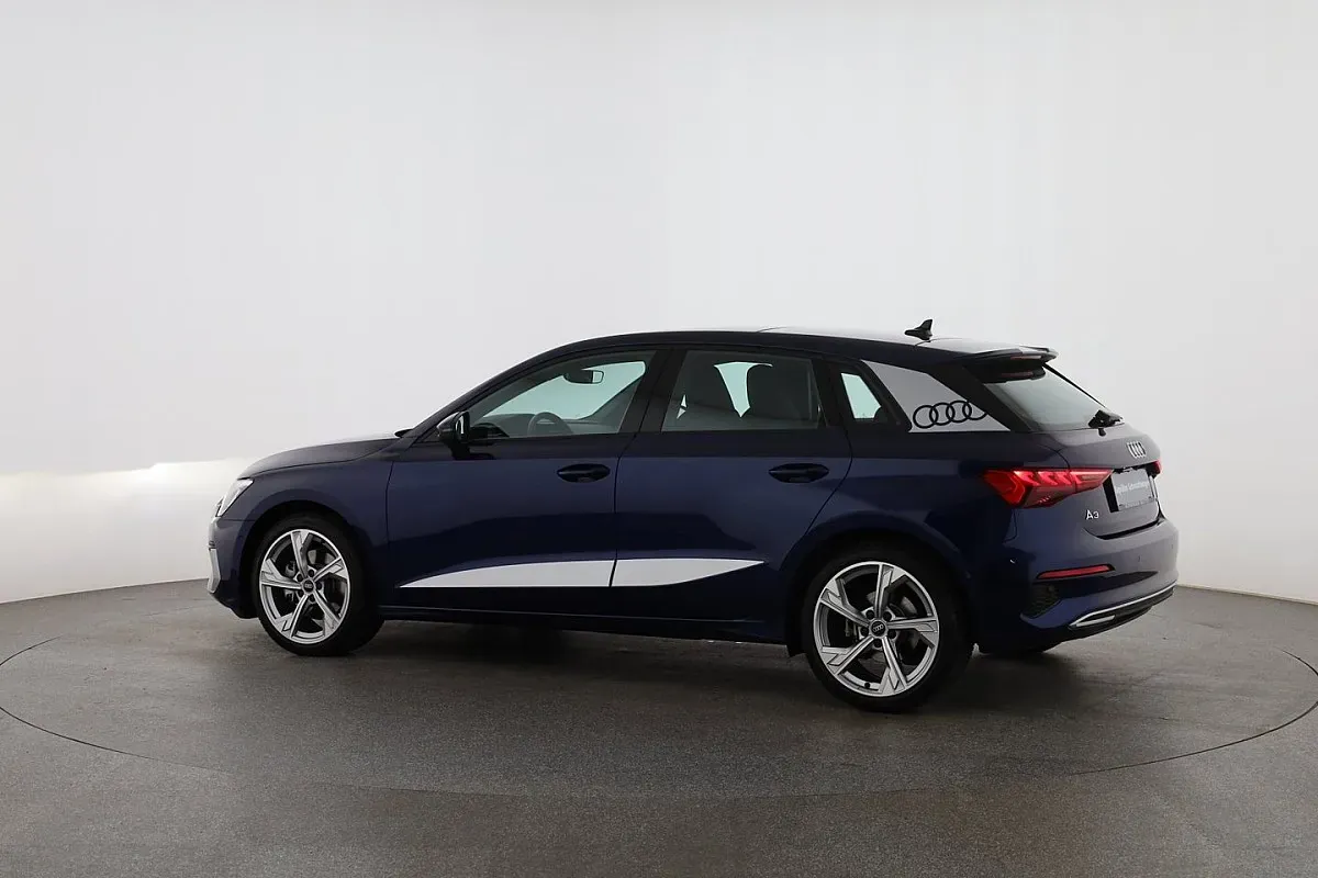 Audi A3 2024 photo 3