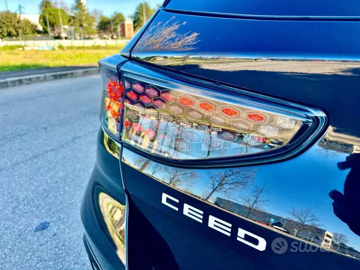 Kia Ceed 2022 photo 4