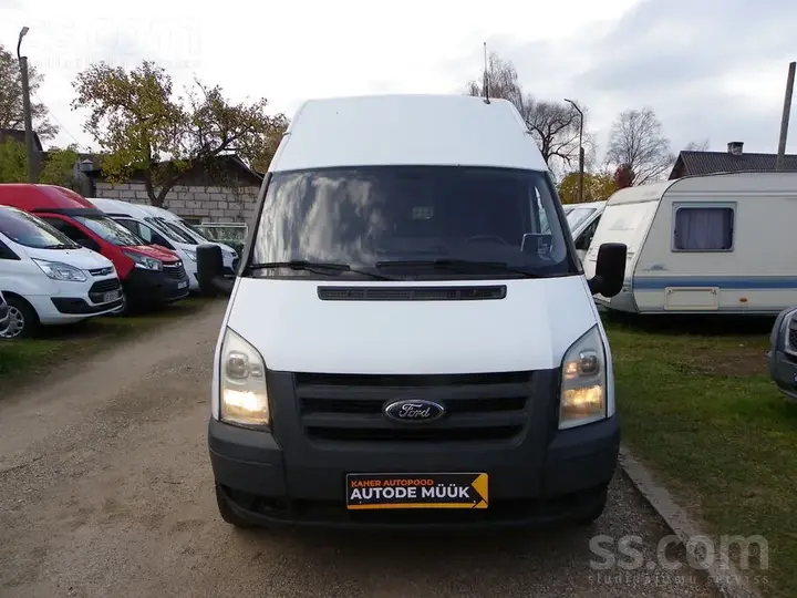 Ford Transit 2011 photo 2