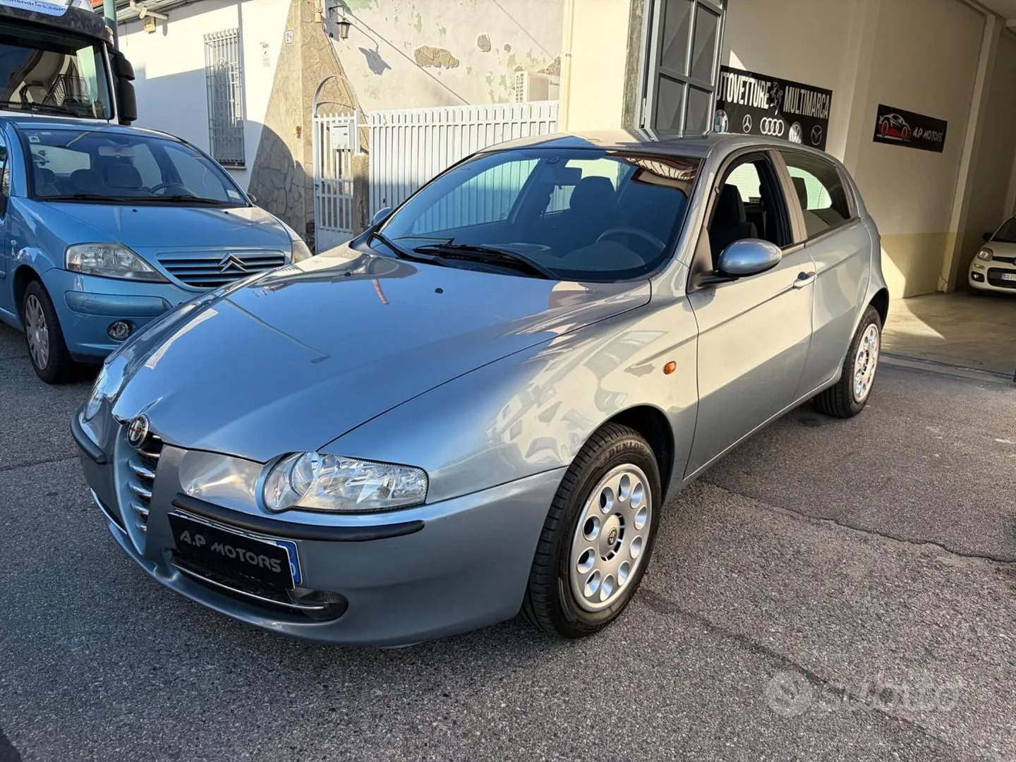 Alfa Romeo 147 2004 photo 2
