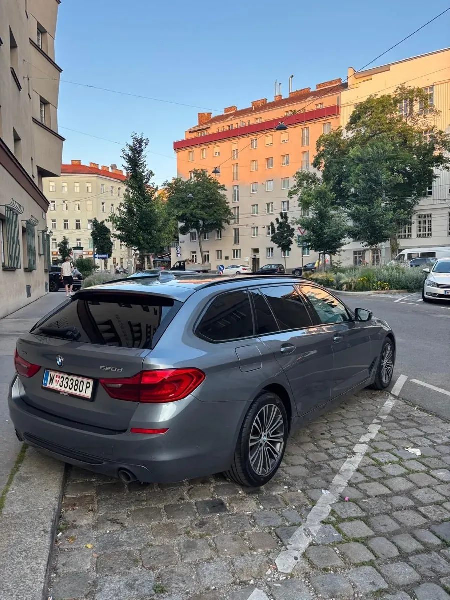 BMW 5 Series 2019 photo 3