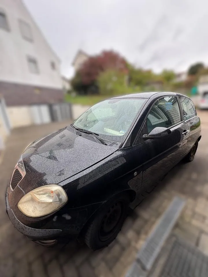 Lancia Ypsilon