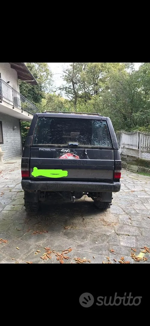 Nissan Patrol 1990 photo 2