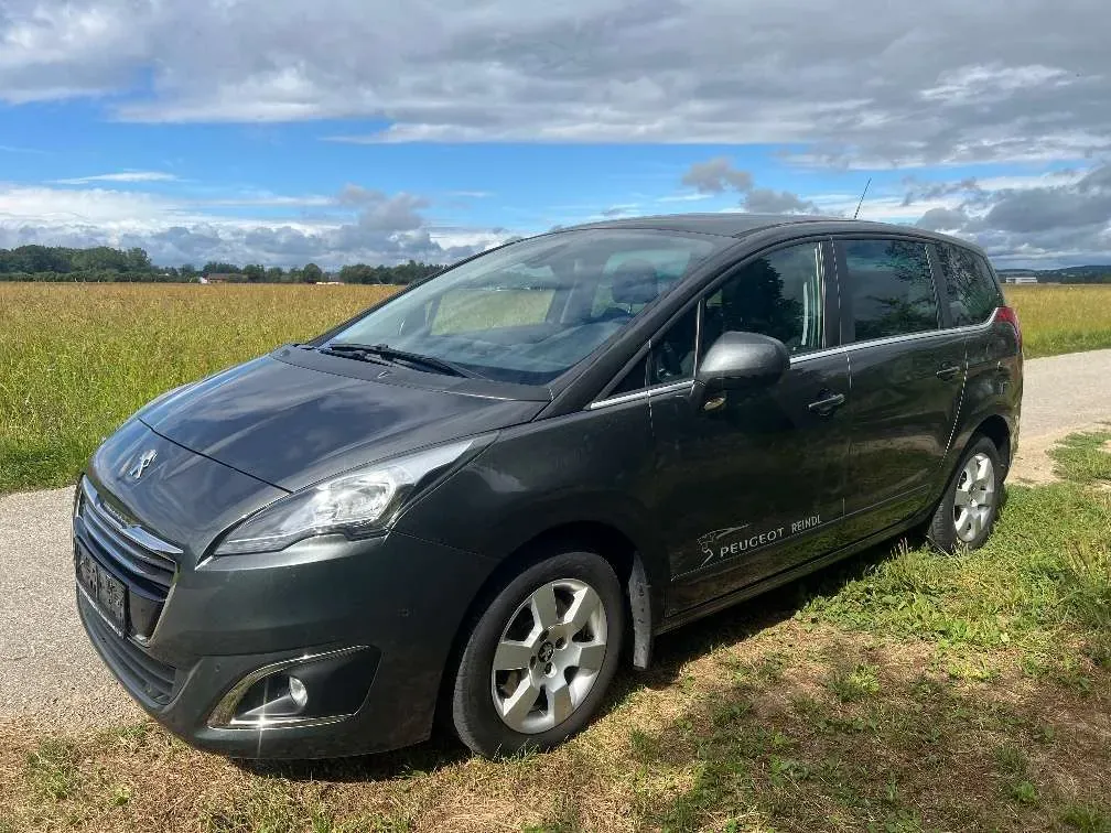Peugeot 5008 2016 photo 3