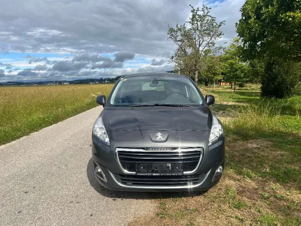 Peugeot 5008 2016 photo 2