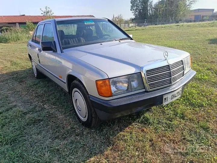 Mercedes-Benz 190