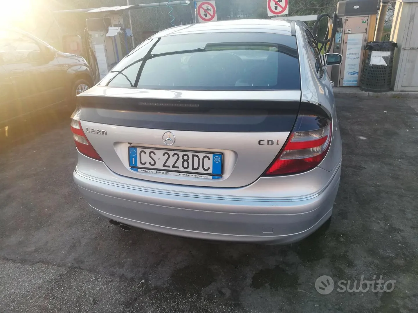 Mercedes-Benz C-Class 2005 photo 2