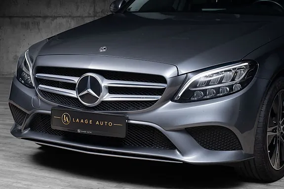 Mercedes-Benz C300 2020 photo 2