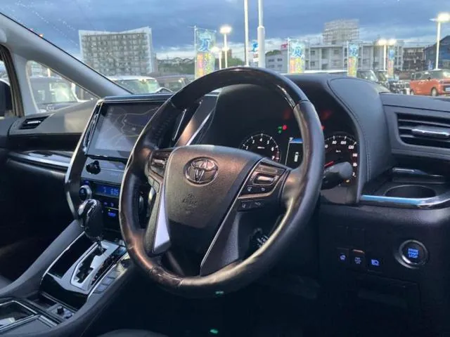 Toyota Alfaard S C Package 2022 photo 4