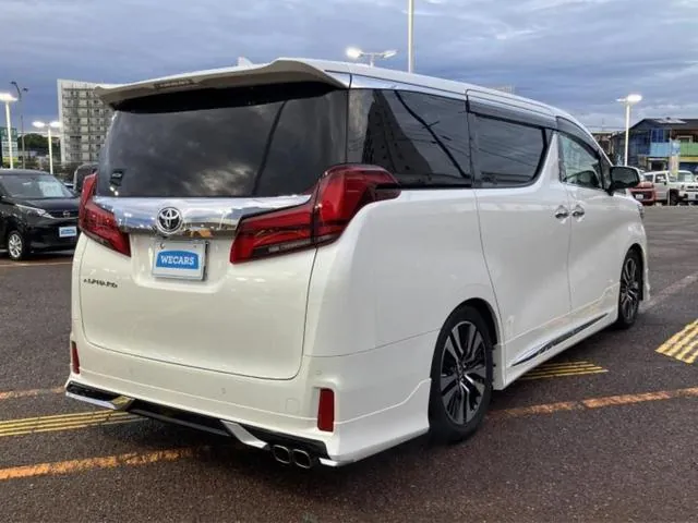 Toyota Alfaard S C Package 2022 photo 3