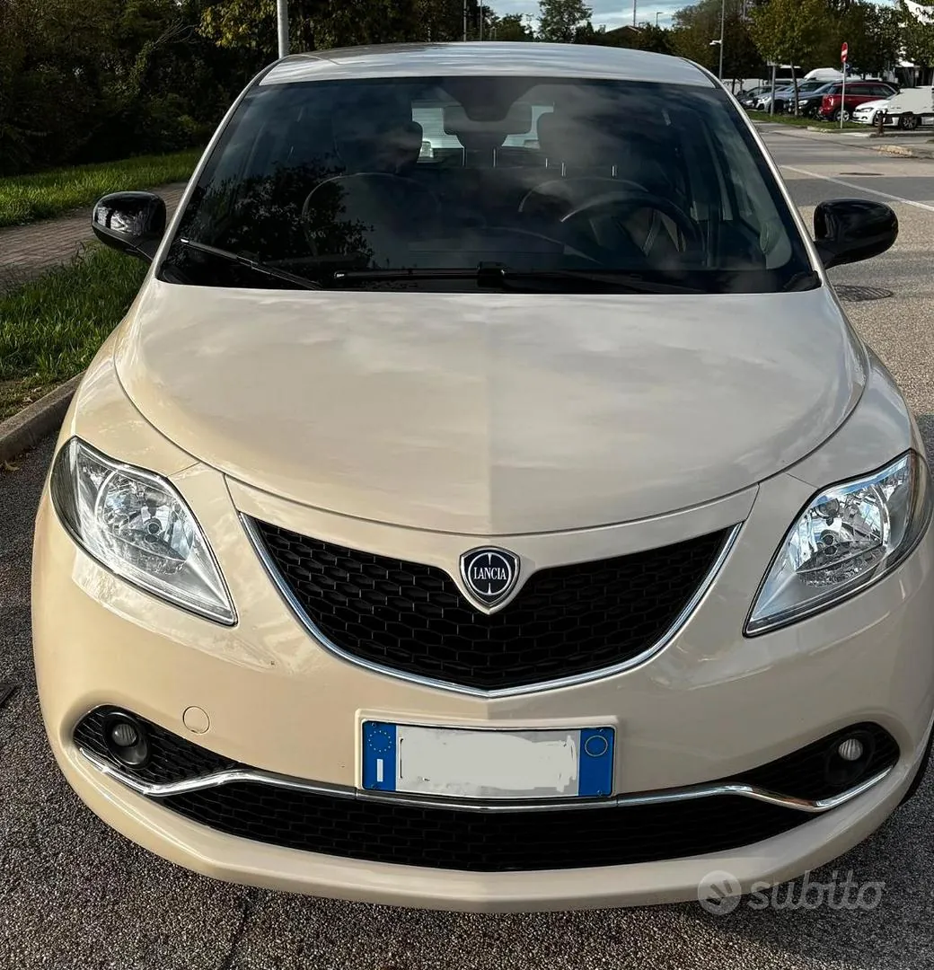 Lancia Ypsilon 2017 photo 2