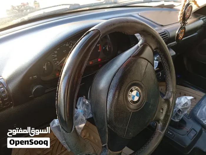 BMW 1 Series 1987 photo 3