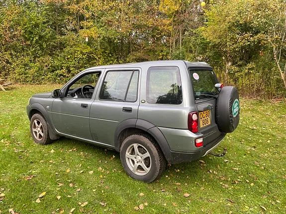 Land Rover Freelander 2004 photo 4