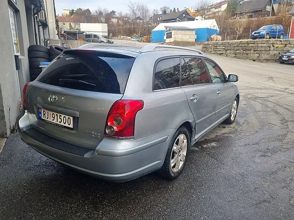 Toyota Avensis 2008 photo 5