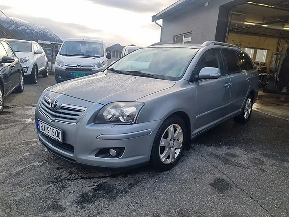 Toyota Avensis 2008 photo 2