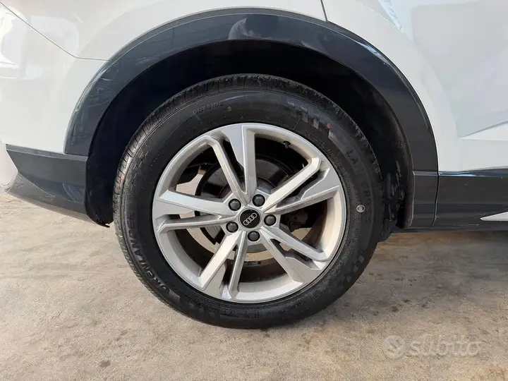 Audi Q3 2022 photo 5