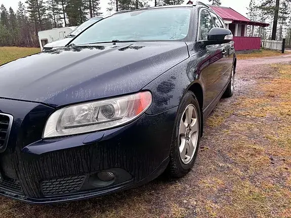 Volvo V70 2008 photo 2
