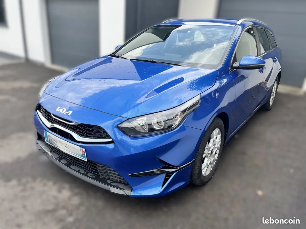 Kia Ceed 2023 photo 2