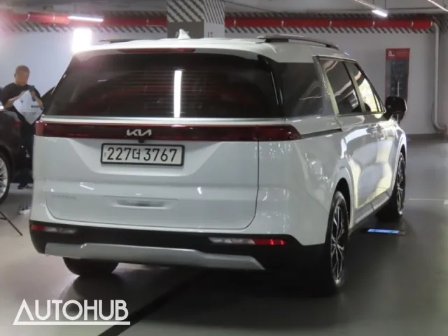 Kia Carnival 2022 photo 3